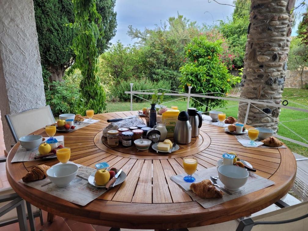 Mas De La Croix Hotel Saint-Christol-lès-Alès Eksteriør billede
